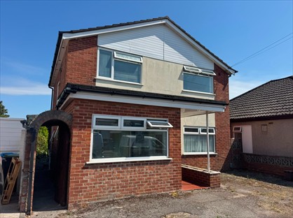 6 Bed Terraced House, Ensbury Avenue, BH10