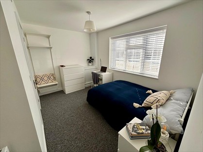 Room in a Shared Flat, High Street, HP4