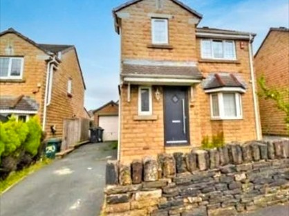 3 Bed Detached House, Hollybank Road, BD7
