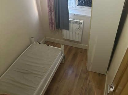 Room in a Shared House, Hampton Road West, TW13