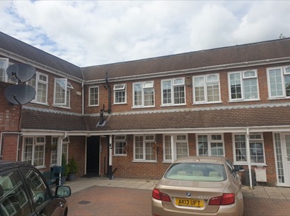 1 Bed Flat, Dashwood Court, HP12