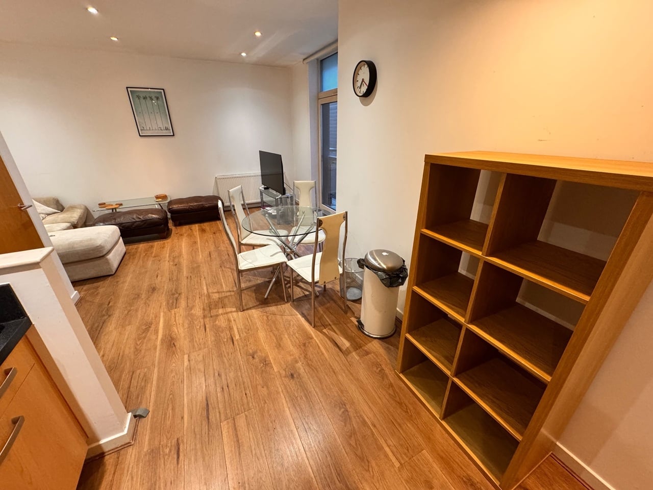 2 Bed Flat, Oswald St, G1 photo 2