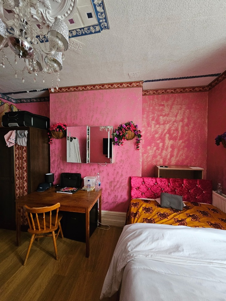 Room in a Shared Flat, Ground Floor, LS2 photo 2