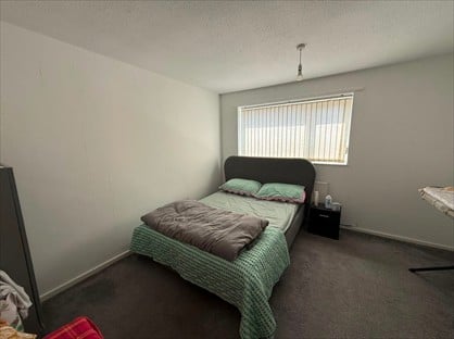 Room in a Shared House, Aldershot Walk, M11
