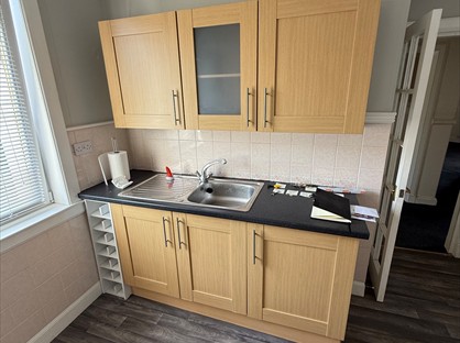2 Bed Flat, Barnes Avenue, DD4