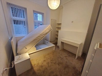 Room in a Shared House, Edgeley Road, SK3