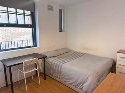 Room in a Shared Flat, Bartlett Close, E14
