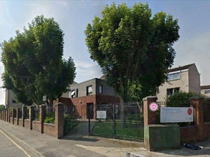 2 Bed Flat, Shallcross Court, L6