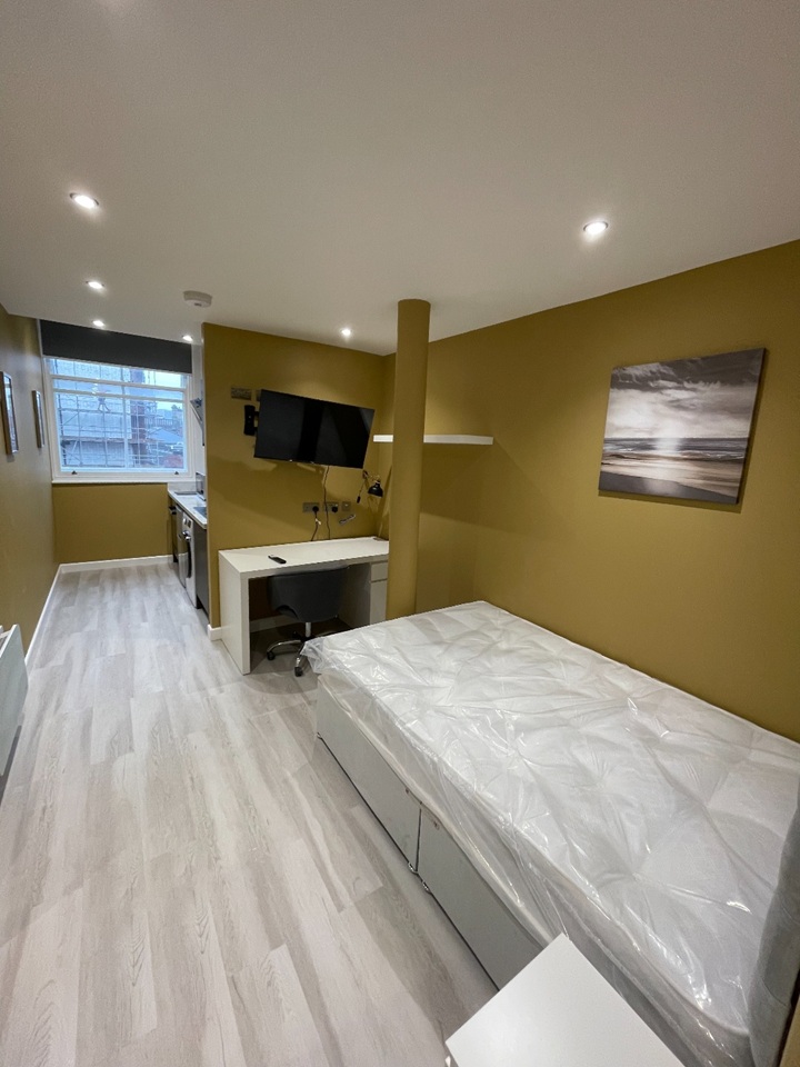 Studio Flat, Broad Street, NG1