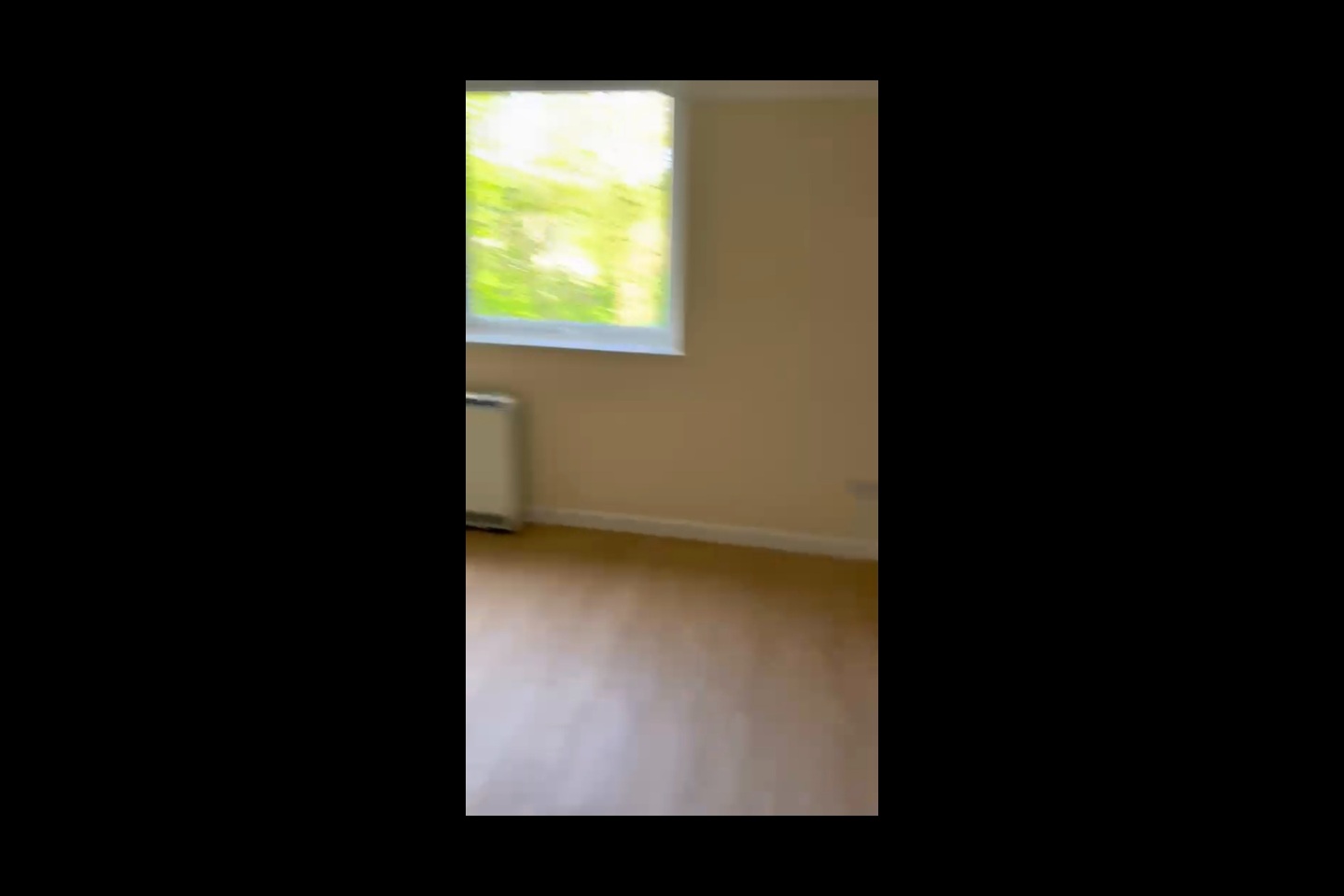 2 Bed Flat, Elm Close, SO16 photo 2