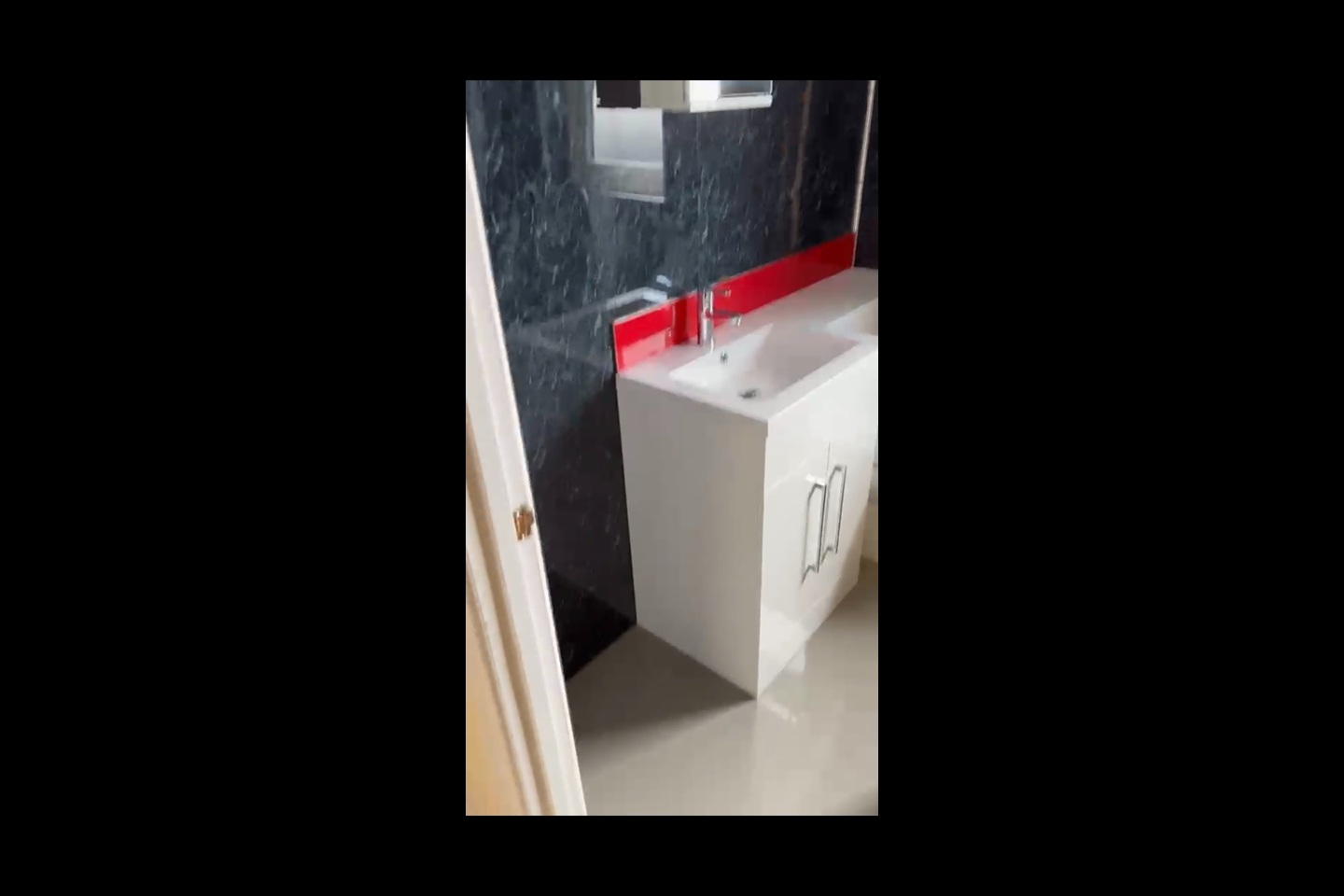 2 Bed Flat, Elm Close, SO16 photo 4