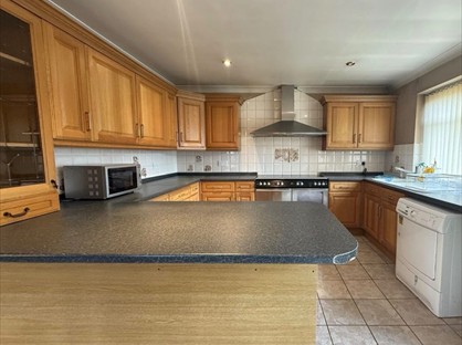 4 Bed Semi-Detached House, North Hyde Road, UB3