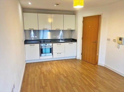 1 Bed Flat, Burgage Square, WF1