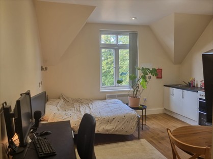 Studio Flat, Gala House, B5