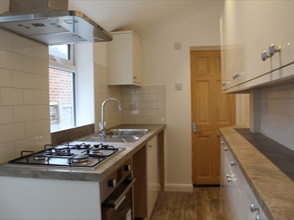 2 Bed Terraced House, Strathmore Avenue, LU1