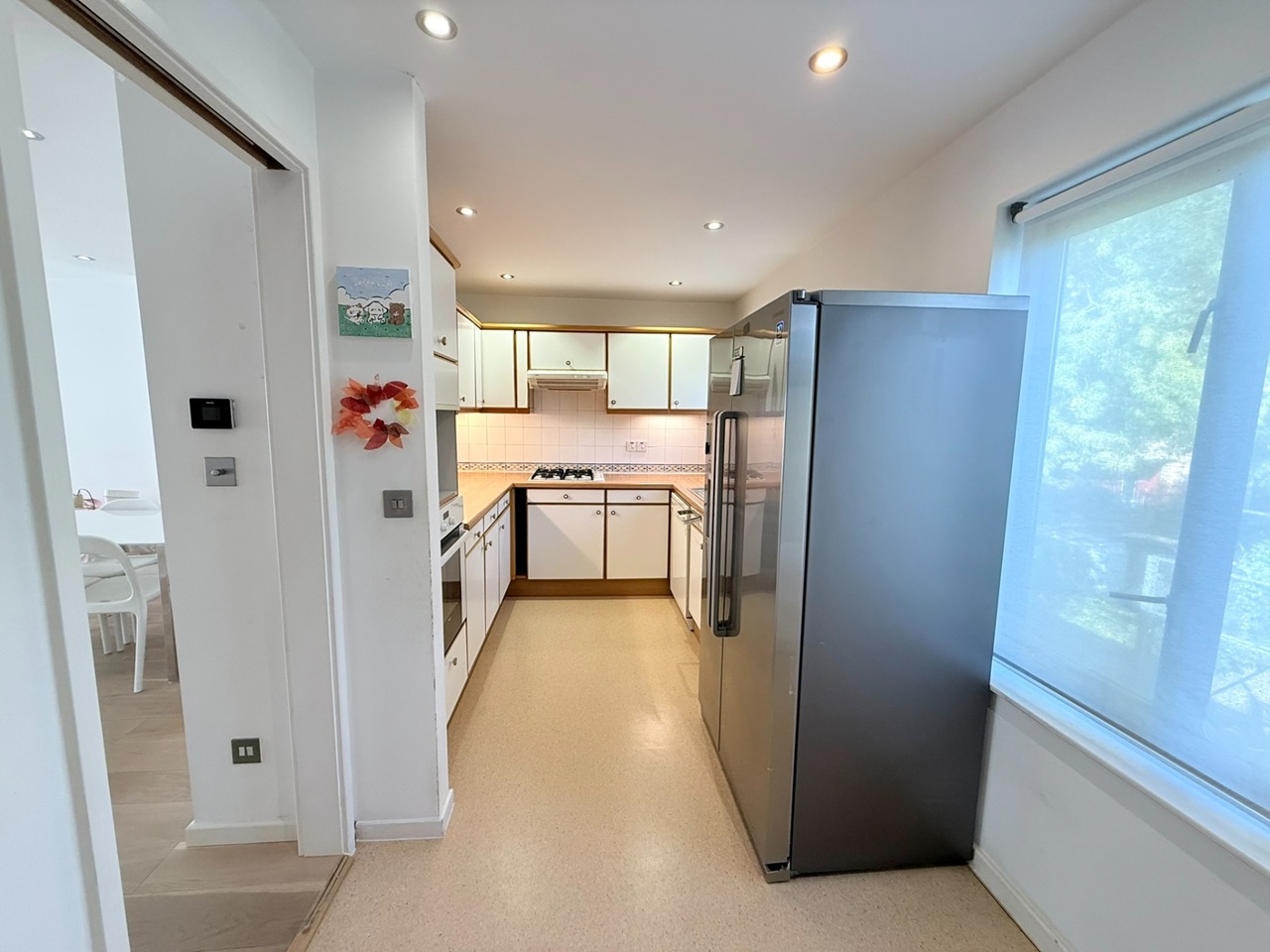 3 Bed Terraced House, Cinnamon St, E1W photo 5