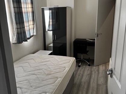 Room in a Shared House, Manor Waye, UB8
