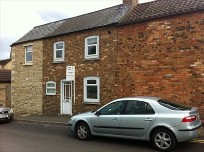 2 Bed Terraced House, Radcliffe Road, PE9
