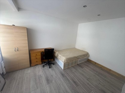 Room in a Shared Flat, Wyvenhoe Road, HA2