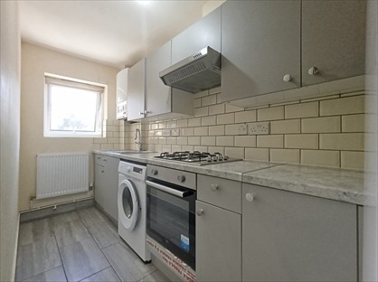 2 Bed Flat, Torun House, E7