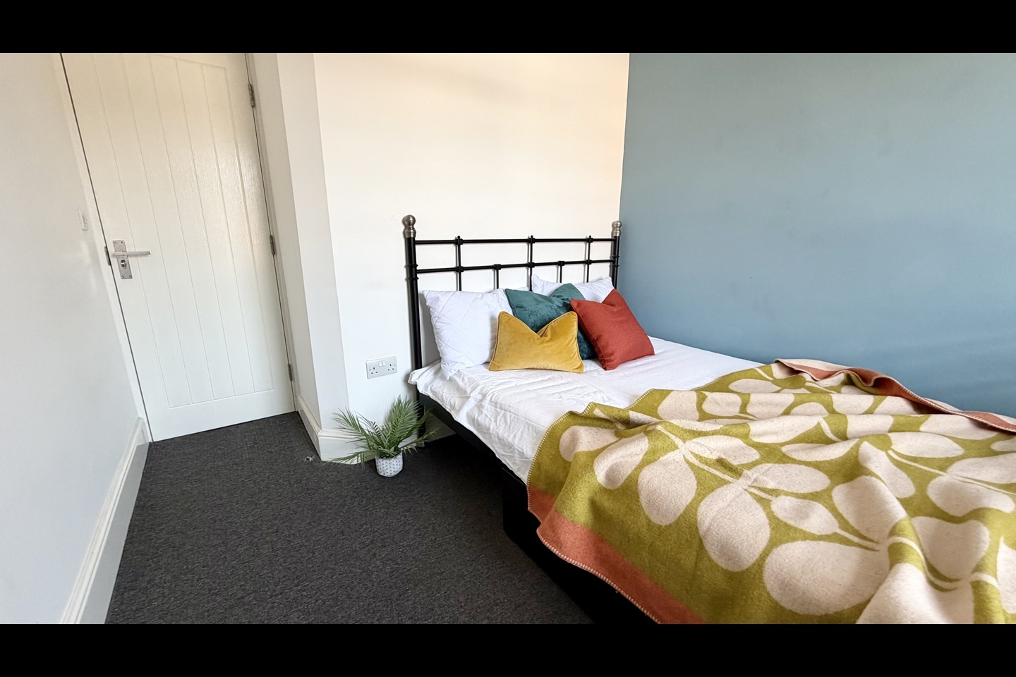 Room in a Shared House, Kirby Road, LE3
