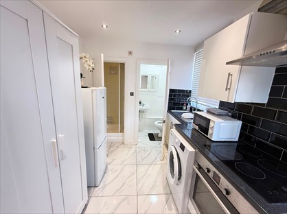 Studio Flat, Cowley Mill Road, UB8