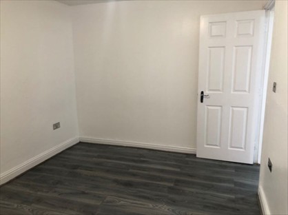 2 Bed Flat, Botany Road, WS5