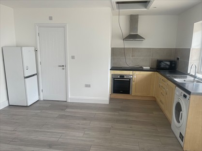 Studio Flat, Gilliat Road, SL1