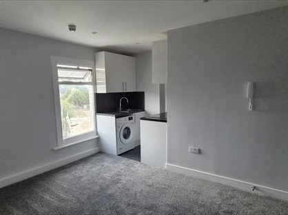 Room in a Shared House, Military Road, CO1
