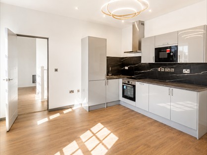 2 Bed Flat, South St, SS4
