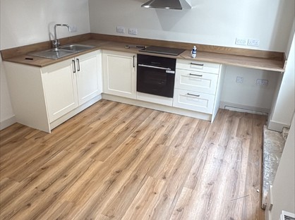 1 Bed Flat, Wellington Parade, GL1