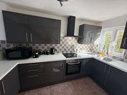 2 Bed Terraced House, Keats Close, SW19