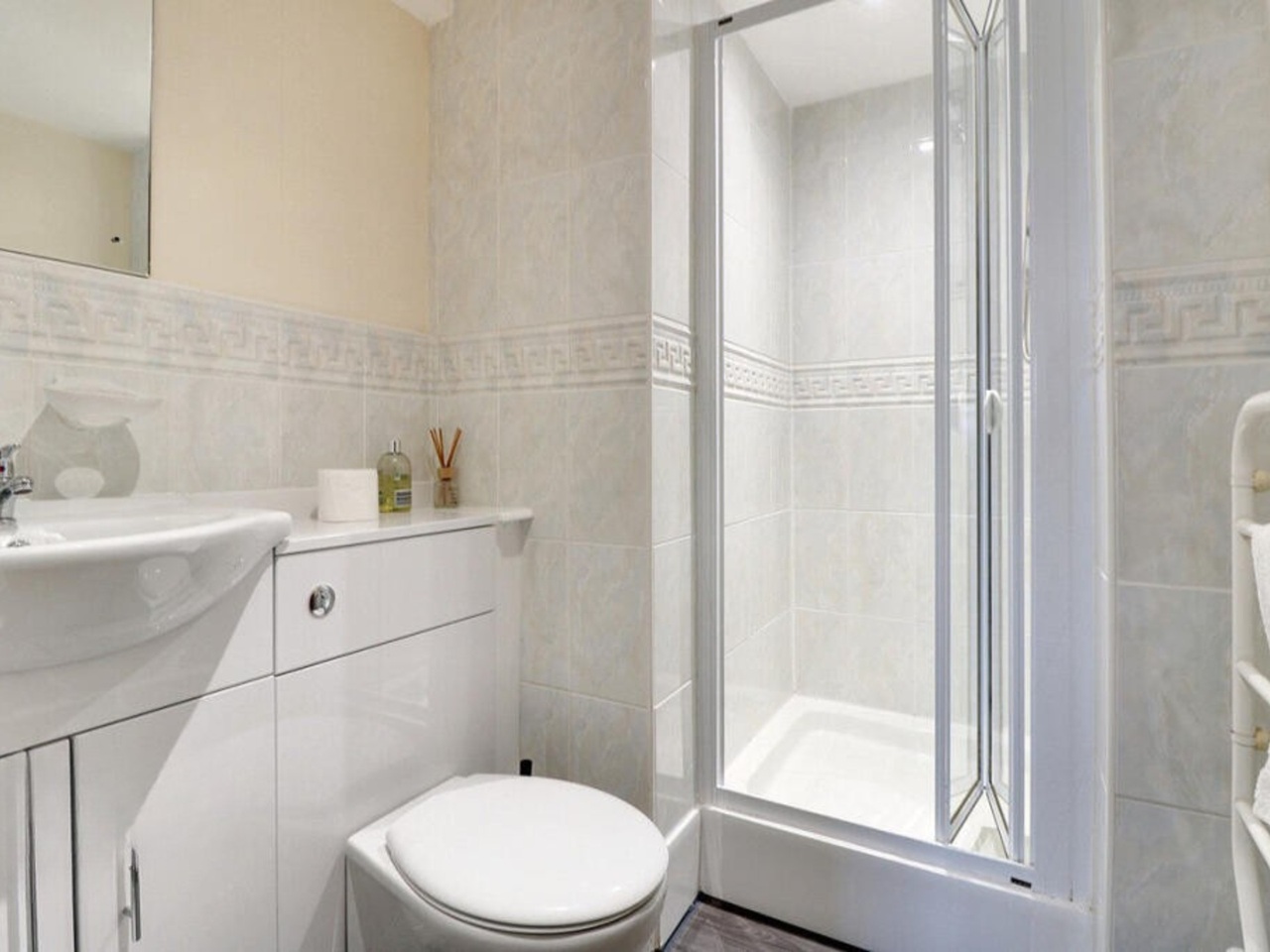 2 Bed Flat, West Point, S1 photo 4