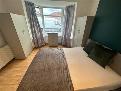 Room in a Shared Flat, Beaumont Avenue, HA0