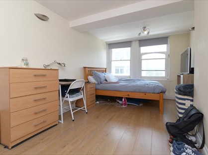 2 Bed Flat, Charterhouse Buildings, EC1M