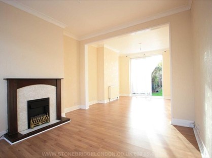 3 Bed Terraced House, Gay Gardens, RM10
