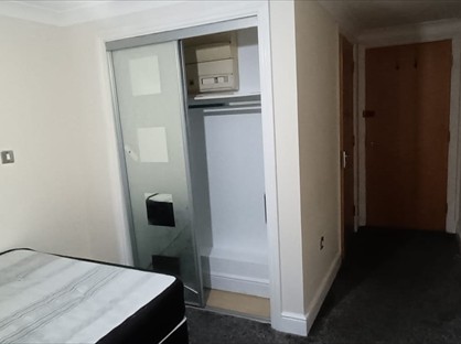 Room in a Shared Flat, Francis Road, B16