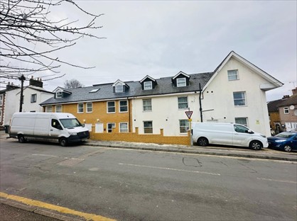 2 Bed Flat, Melville Road, ME15