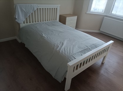 Room in a Shared House, Desborough Road, HP11
