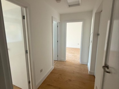 1 Bed Flat, Byron Way, UB5