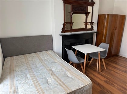 Room in a Shared House, Camden Park Road, NW1
