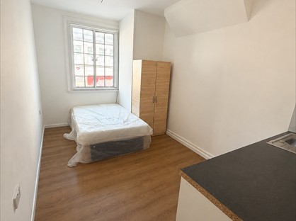 Studio Flat, London Road, CR0