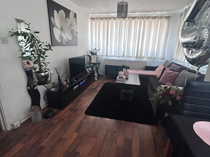 1 Bed Flat, Conniburrow, MK14