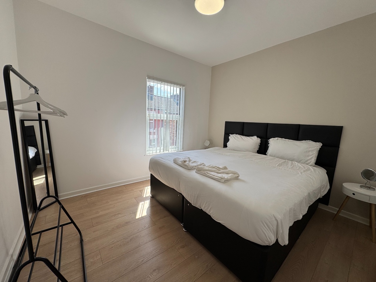 2 Bed Terraced House, Gosford St, L8