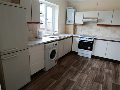 2 Bed Flat, Station Road, SG16