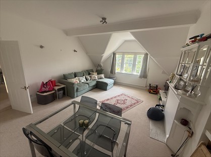 3 Bed Flat, Rawlinson Road, OX2