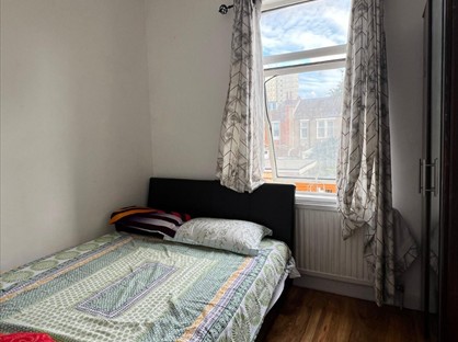 Room in a Shared House, Albany Avenue, SS0