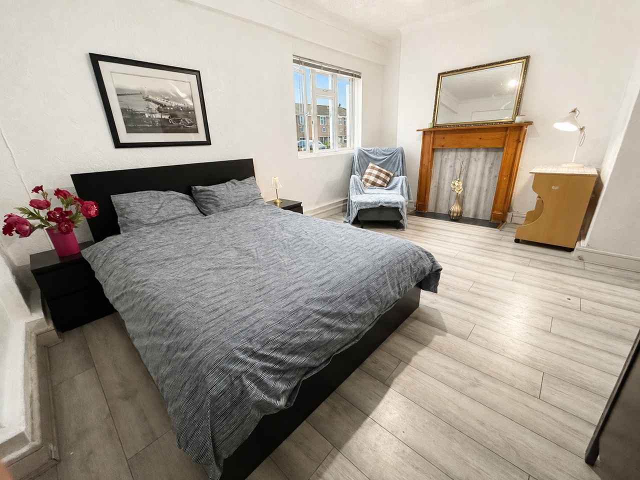 3 Bed Flat, Bronti Close, SE17 photo 5