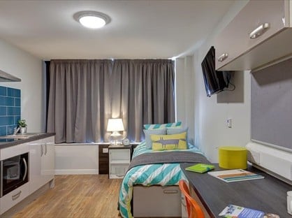 Studio Flat, Queen St, S1