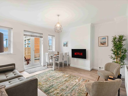 2 Bed Flat, Ferry Road, BN43